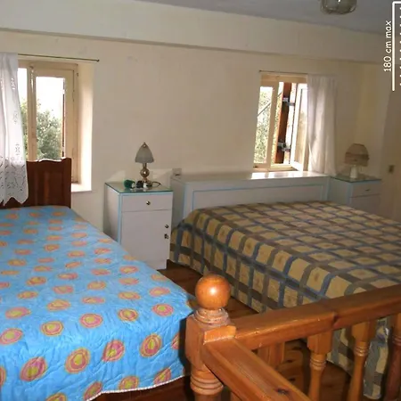 Tsorni Hill 莱福卡斯特龙