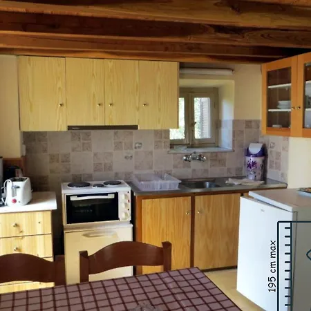 Apartment Tsorni Hill Lefokastro