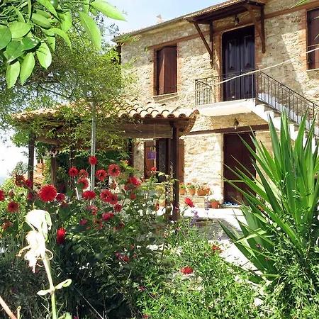 Apartment Tsorni Hill Lefokastro