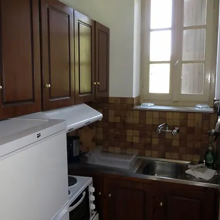 公寓 Tsorni Hill *