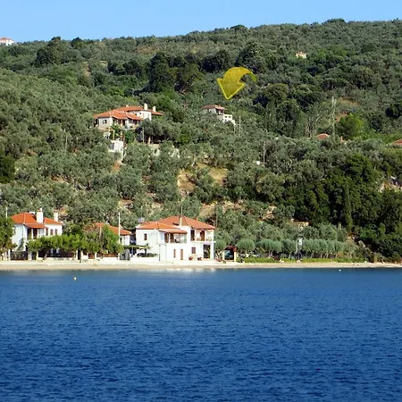 公寓 Tsorni Hill 莱福卡斯特龙