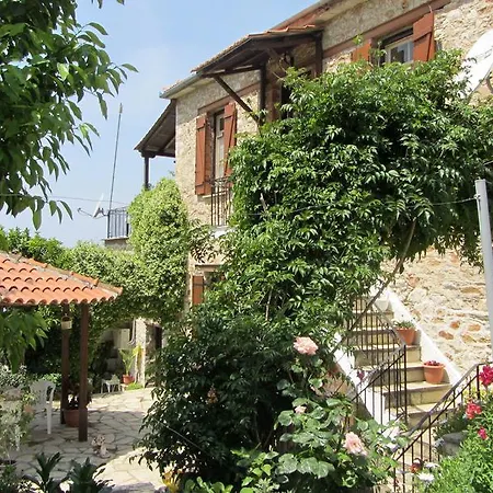 Tsorni Hill Apartment *