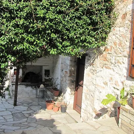 Tsorni Hill * Лефокастро