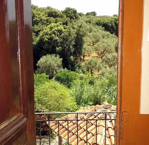 Apartment Tsorni Hill Lefokastro